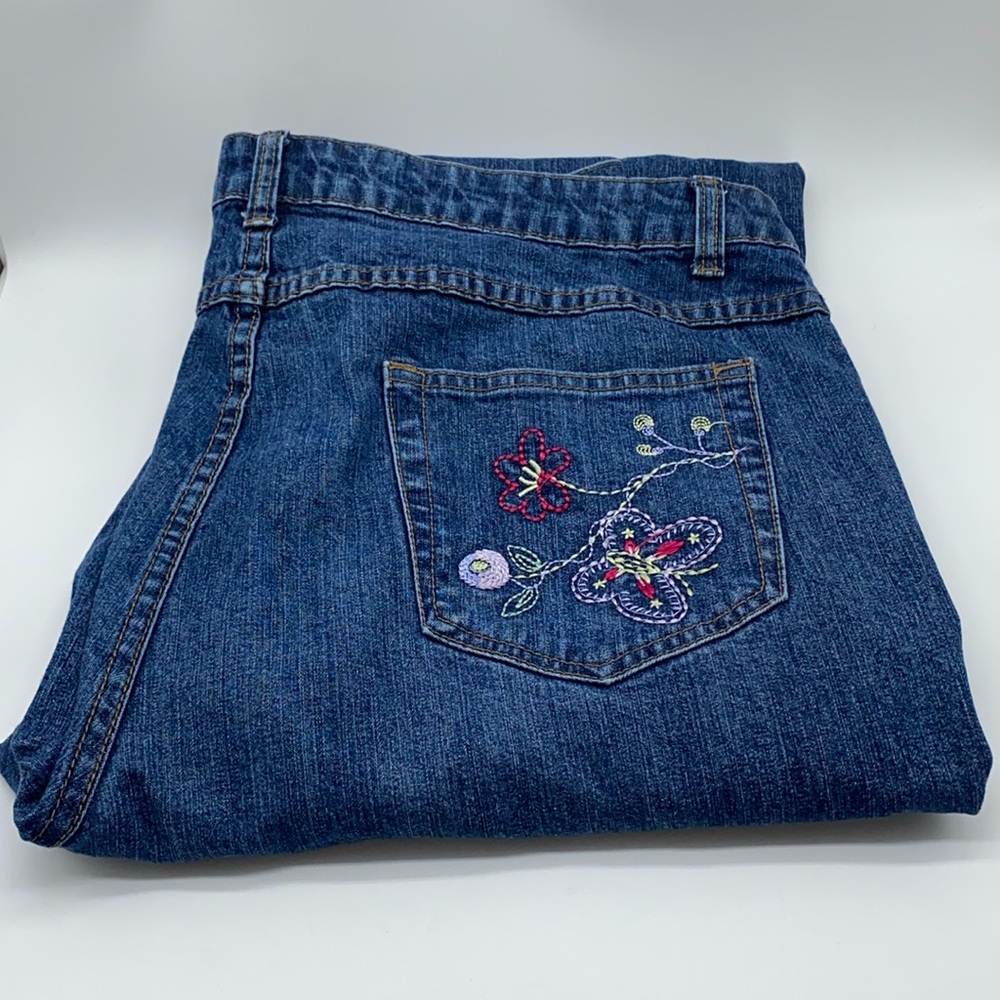 Vintage Northern Reflections Floral Butterfly Floral Embroidery Woman’s …